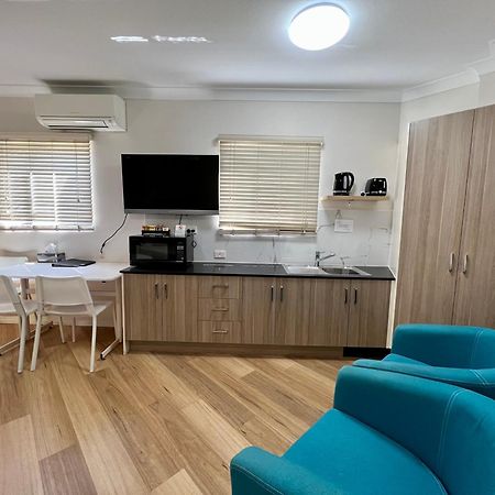 Benson Court Motel Brisbane Bagian luar foto