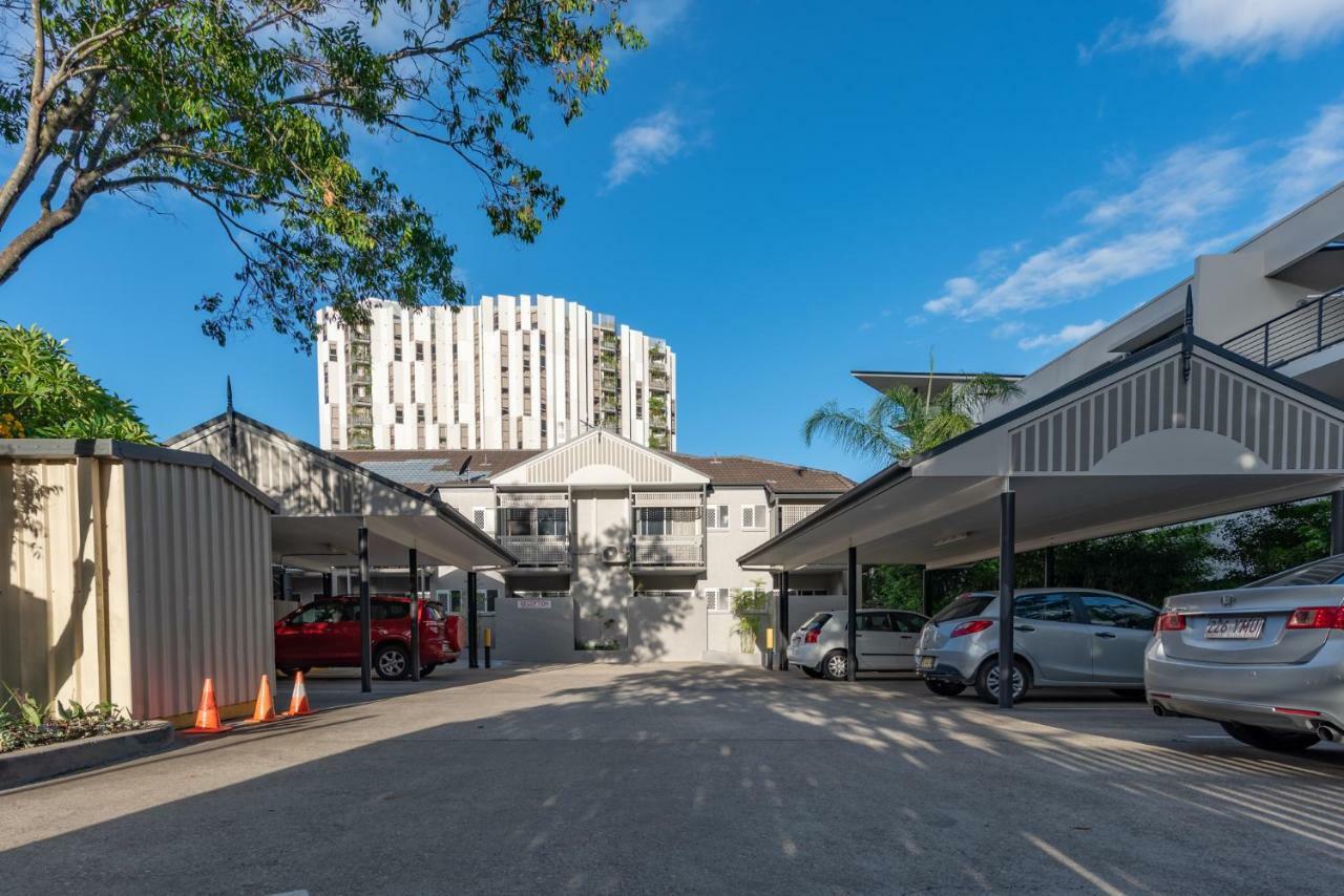 Benson Court Motel Brisbane Bagian luar foto